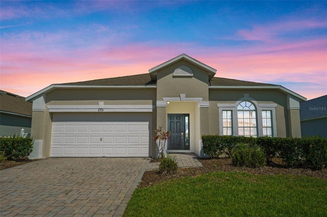 838 Kildrummy Drive, DAVENPORT