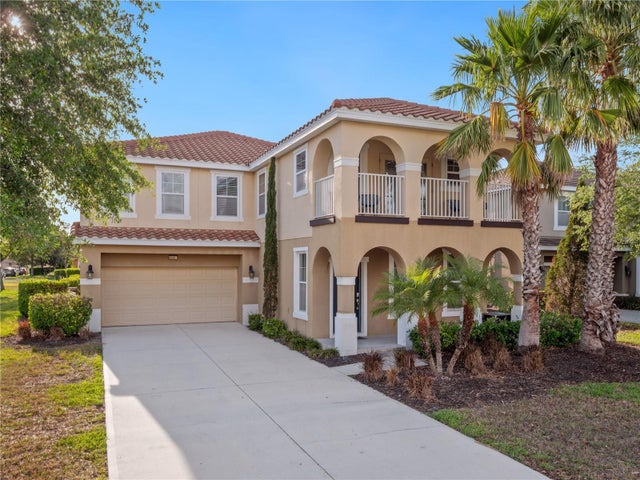 4200 Oaktree Drive, DAVENPORT