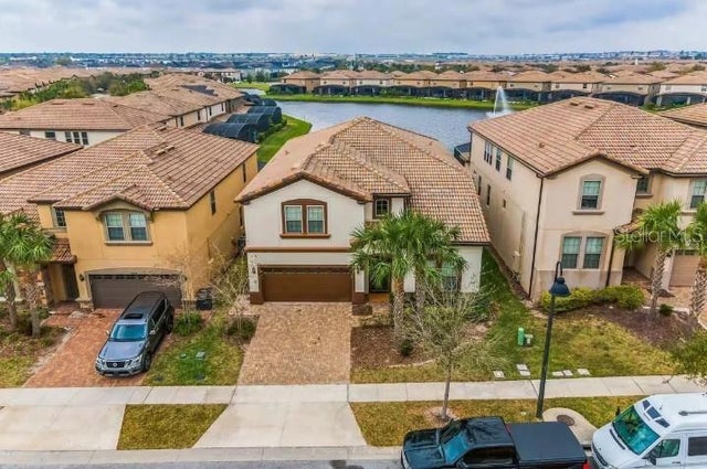 1864 Nice Court, KISSIMMEE