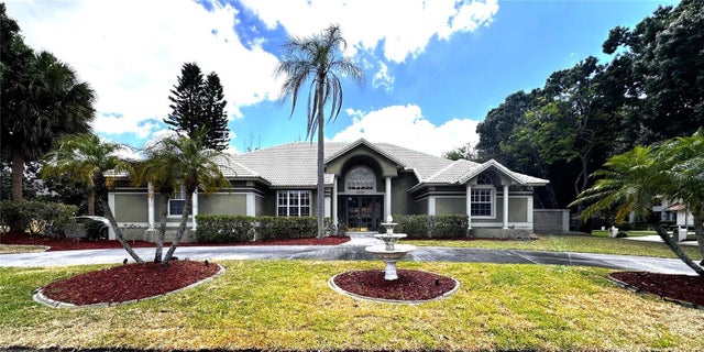 8935 Jonathan Manor Drive, ORLANDO