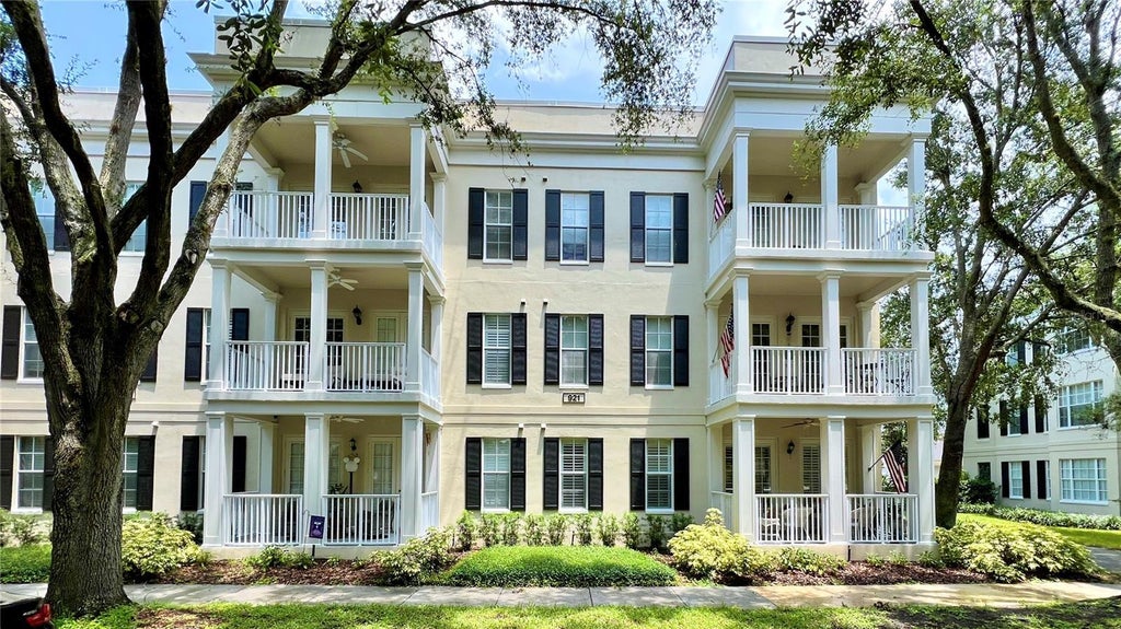 921 Begonia Road 302, CELEBRATION