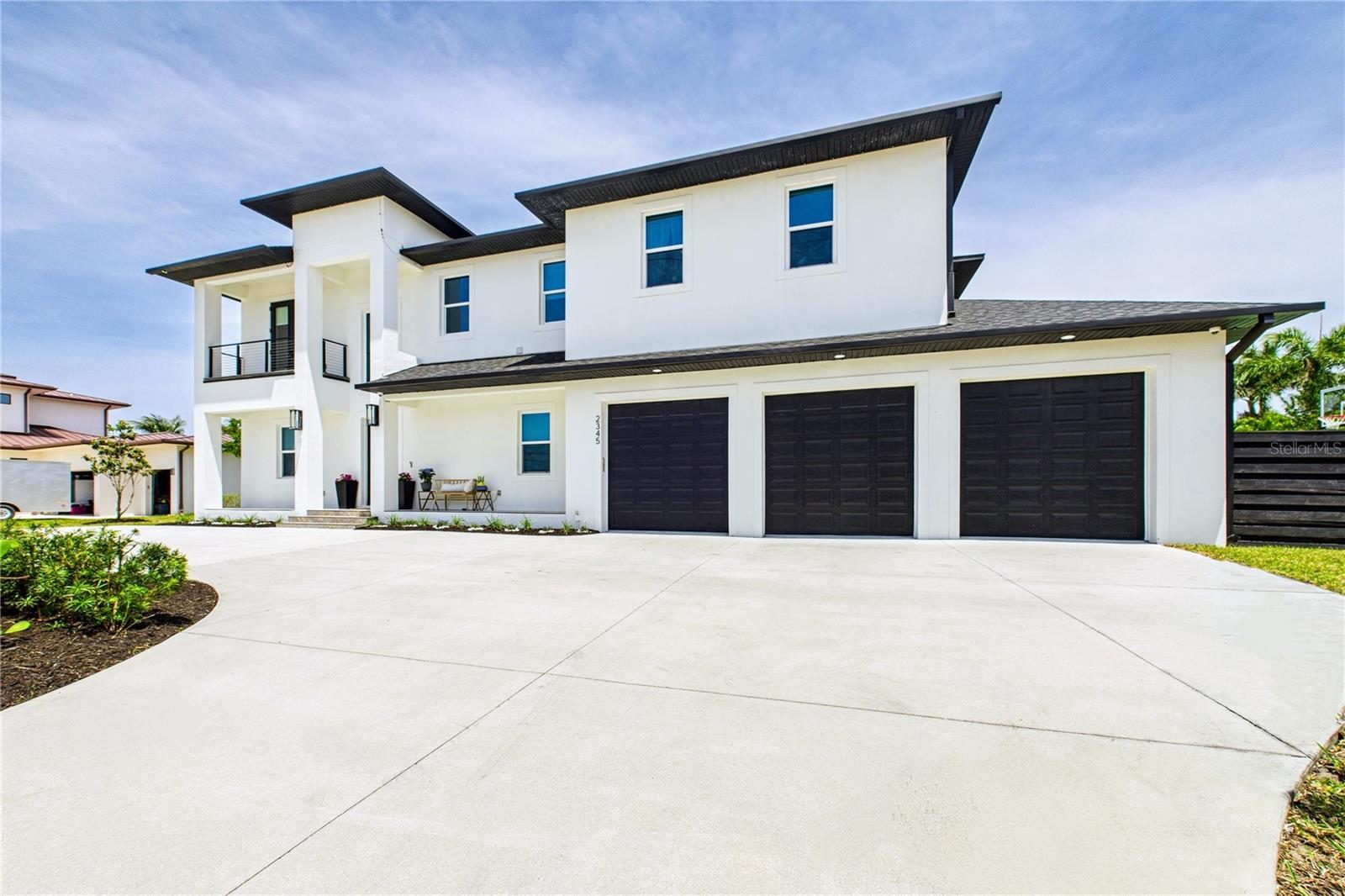 Photo of Listing #O6303407