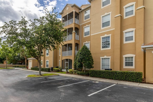 2785 Almaton Loop 202, KISSIMMEE