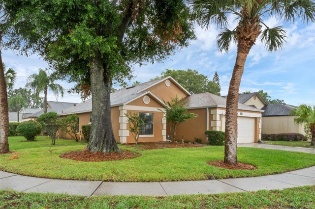 311 Lakebreeze Circle, LAKE MARY