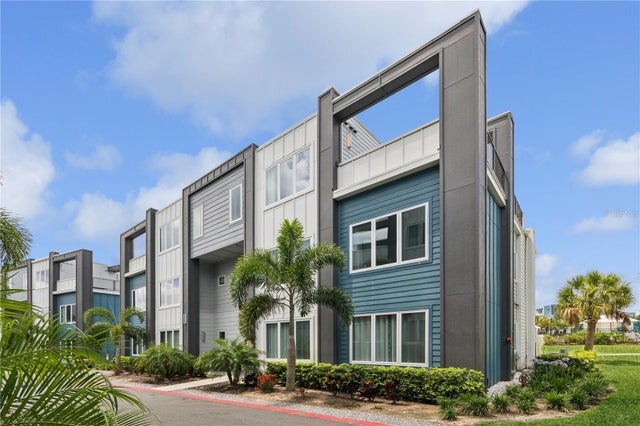 7740 Sandy Ridge Drive 216, REUNION