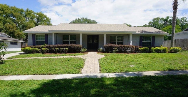 8613 Edge O Woods Court, ORLANDO