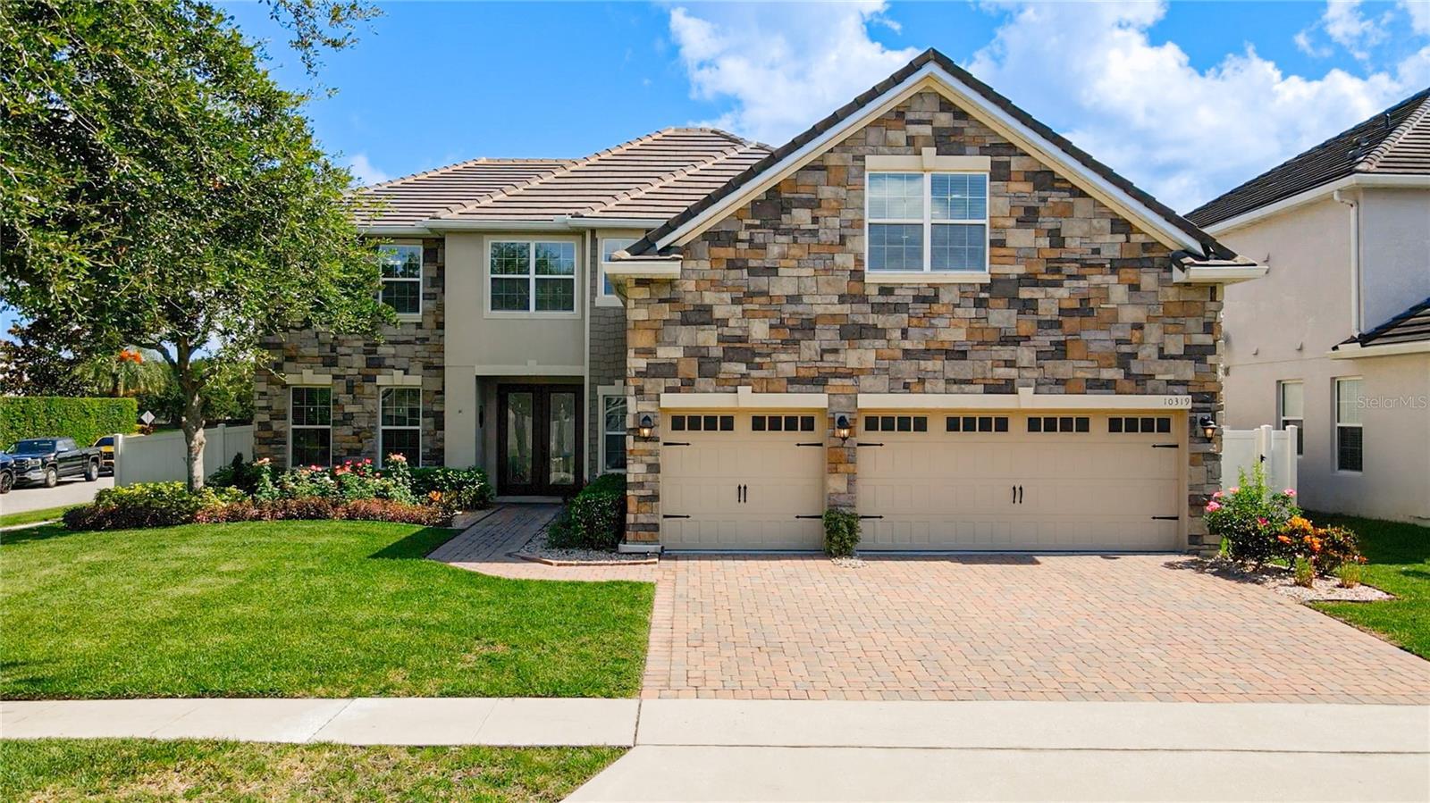 Photo of Listing #O6320957