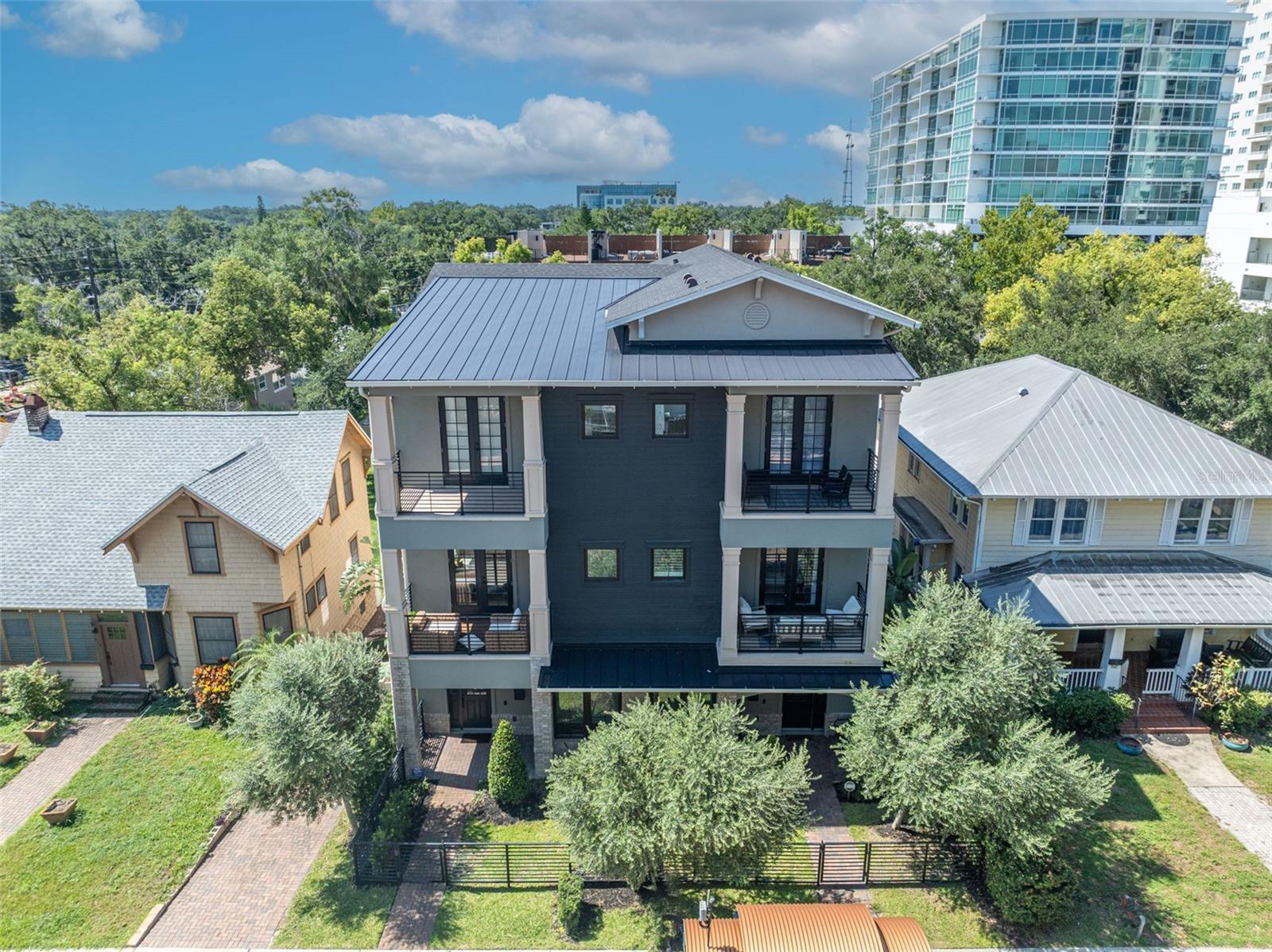 Photo of Listing #O6330909