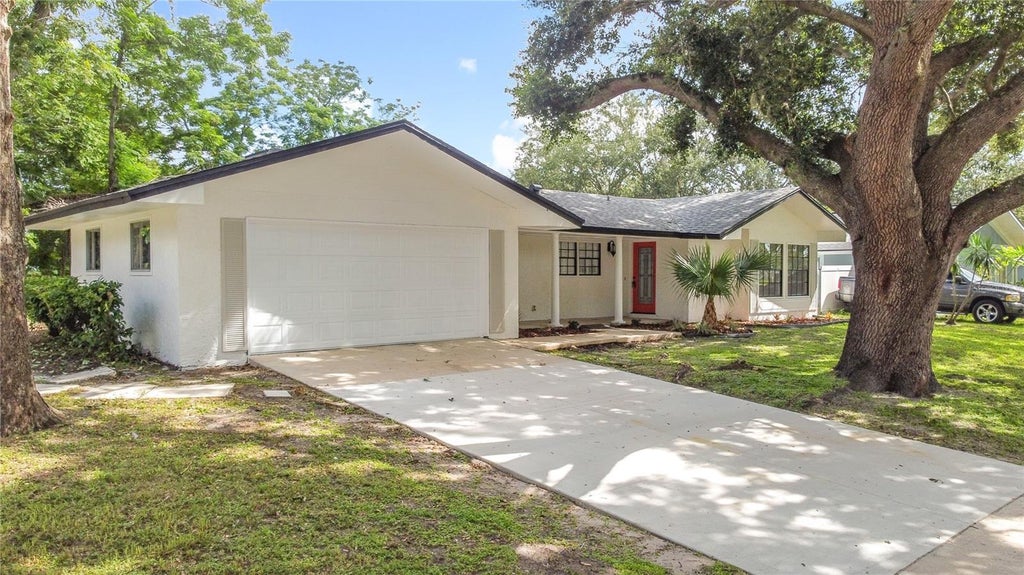 1028 Princess Gate Boulevard, WINTER PARK
