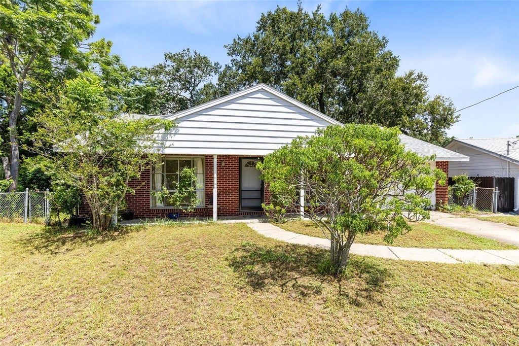 2030 Europe Court, ORLANDO