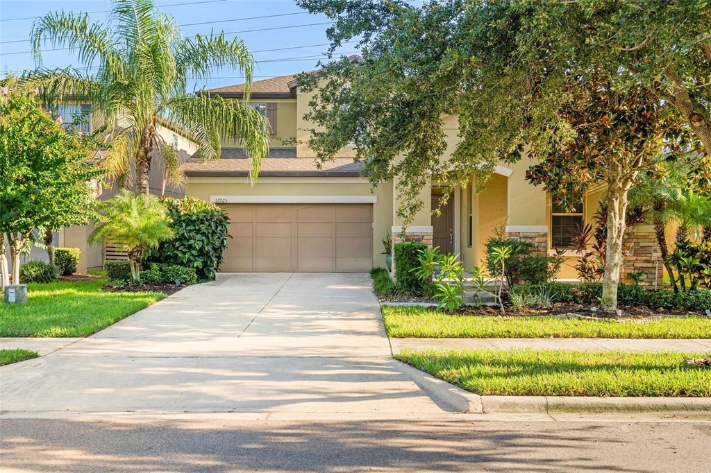 12925 Holdenbury Lane, WINDERMERE