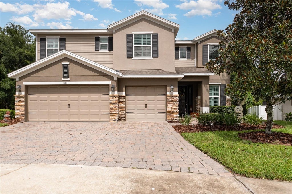 706 Fringe Tree Court, DELAND