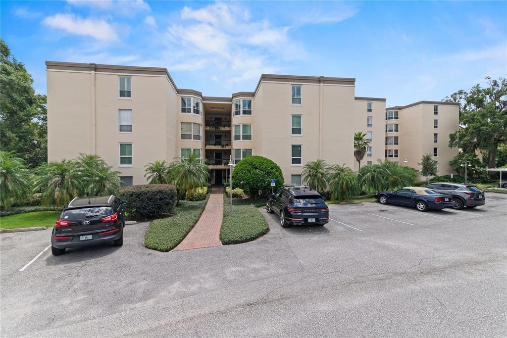 202 Quayside Circle 404, MAITLAND