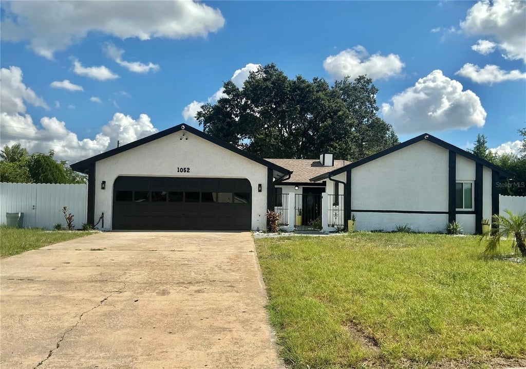 1052 Manchester Circle, WINTER PARK