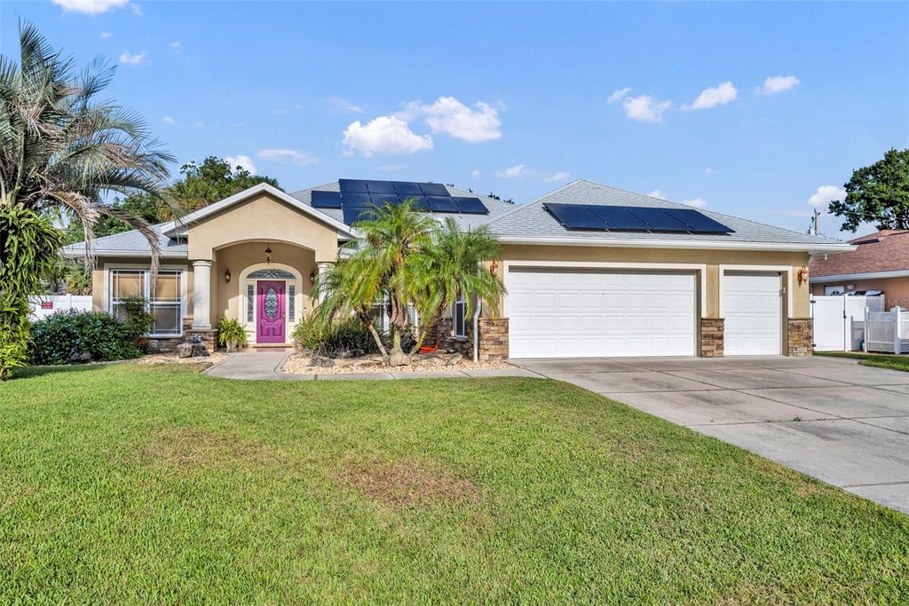 2421 Kumquat Drive, EDGEWATER