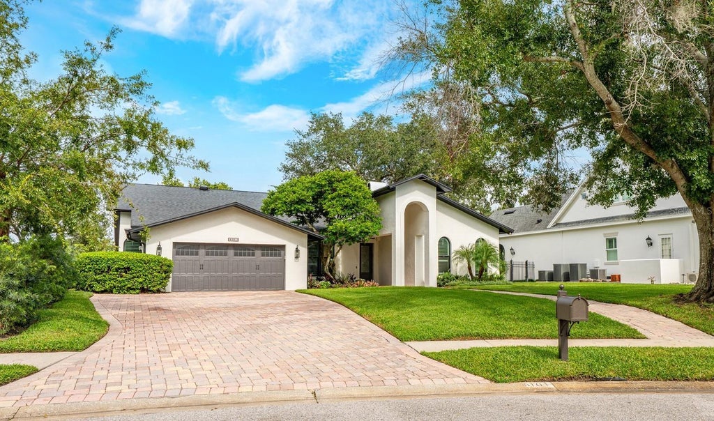 5101 The Oaks Circle, ORLANDO