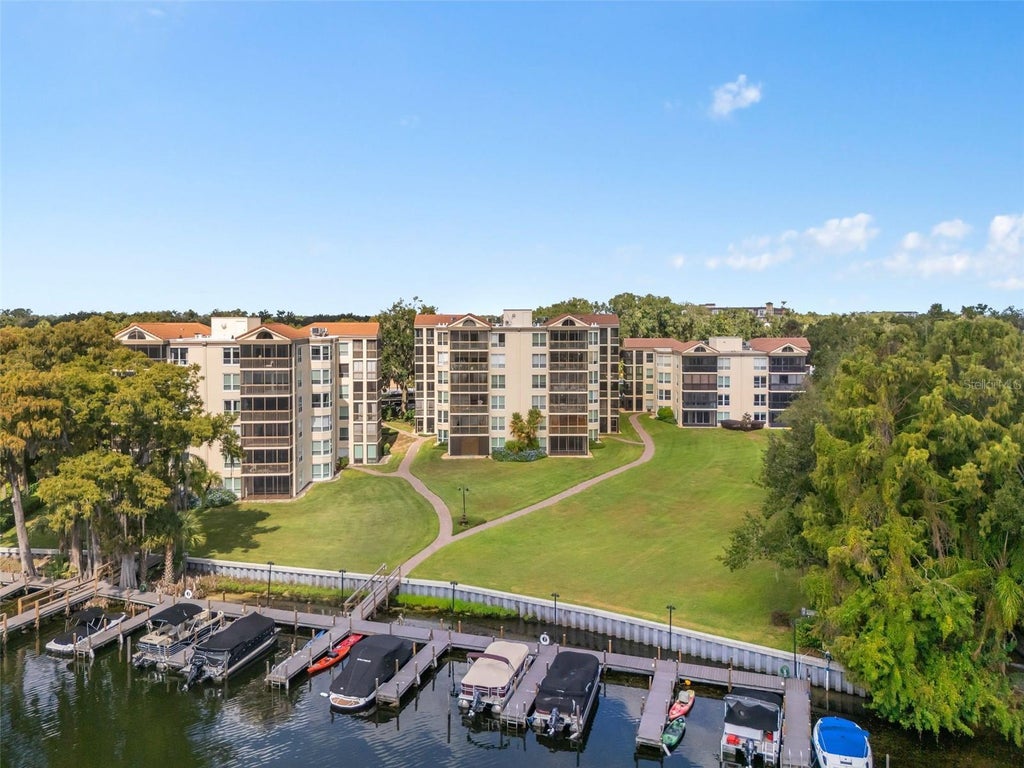 204 Quayside Circle 202, MAITLAND