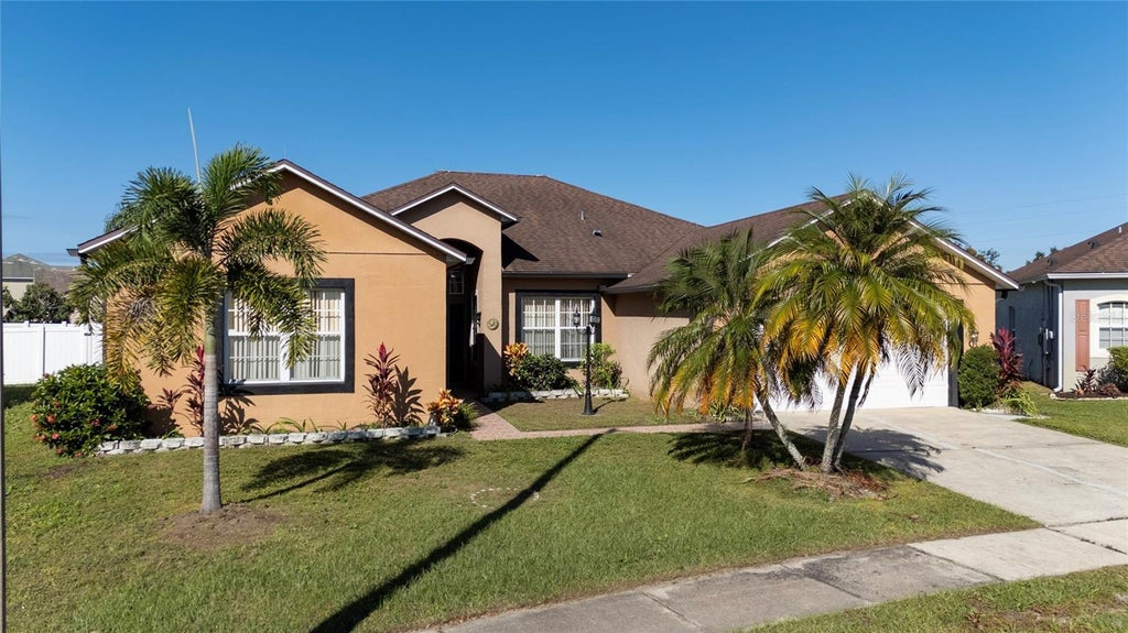 2410 Willow Tree Lane, KISSIMMEE