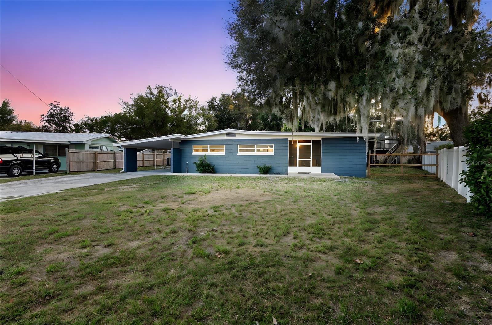 Photo of Listing #O6363277