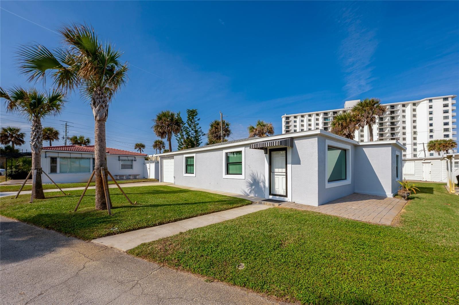 Photo of Listing #O6365640