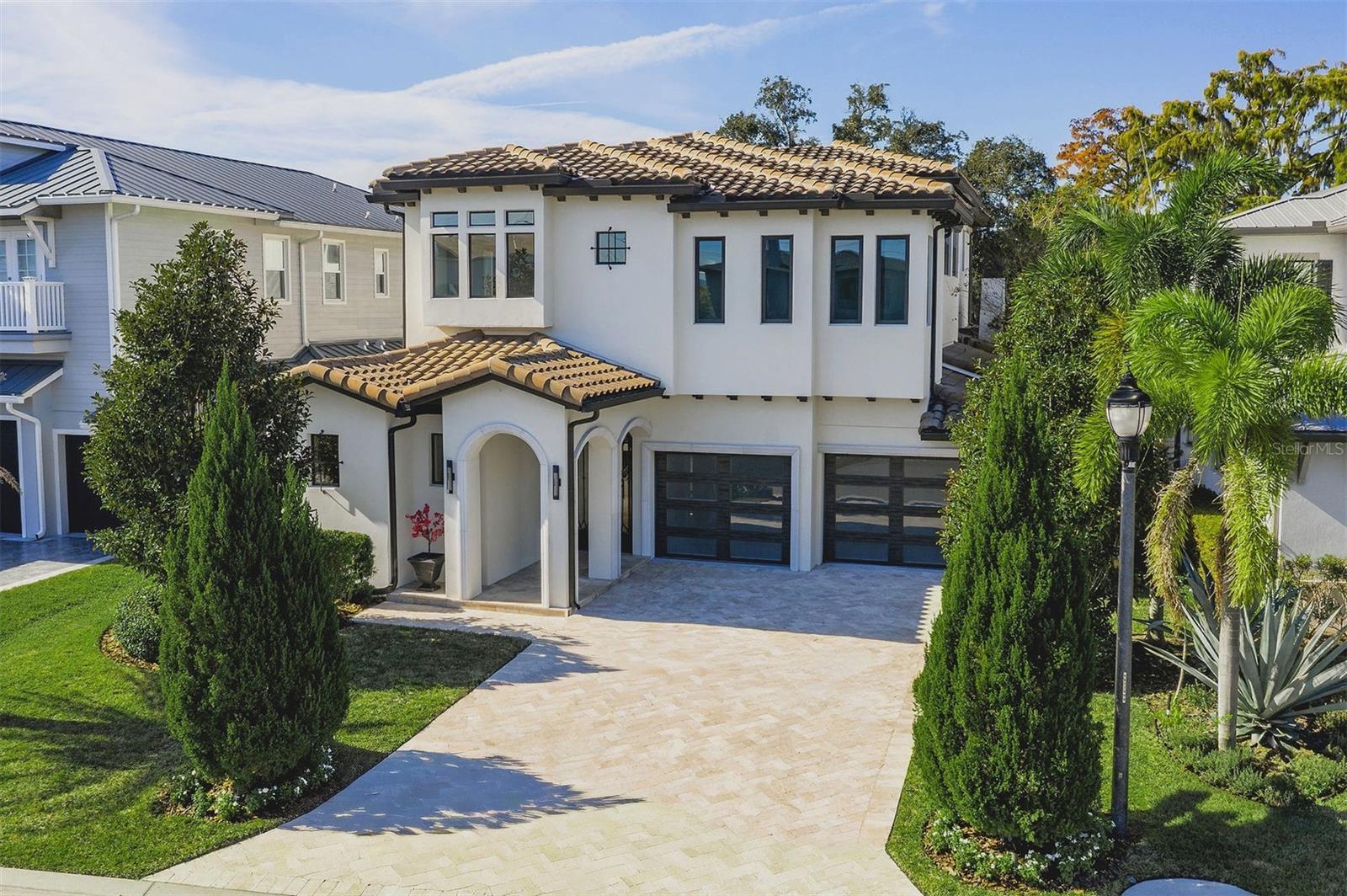 Photo of Listing #O6367721