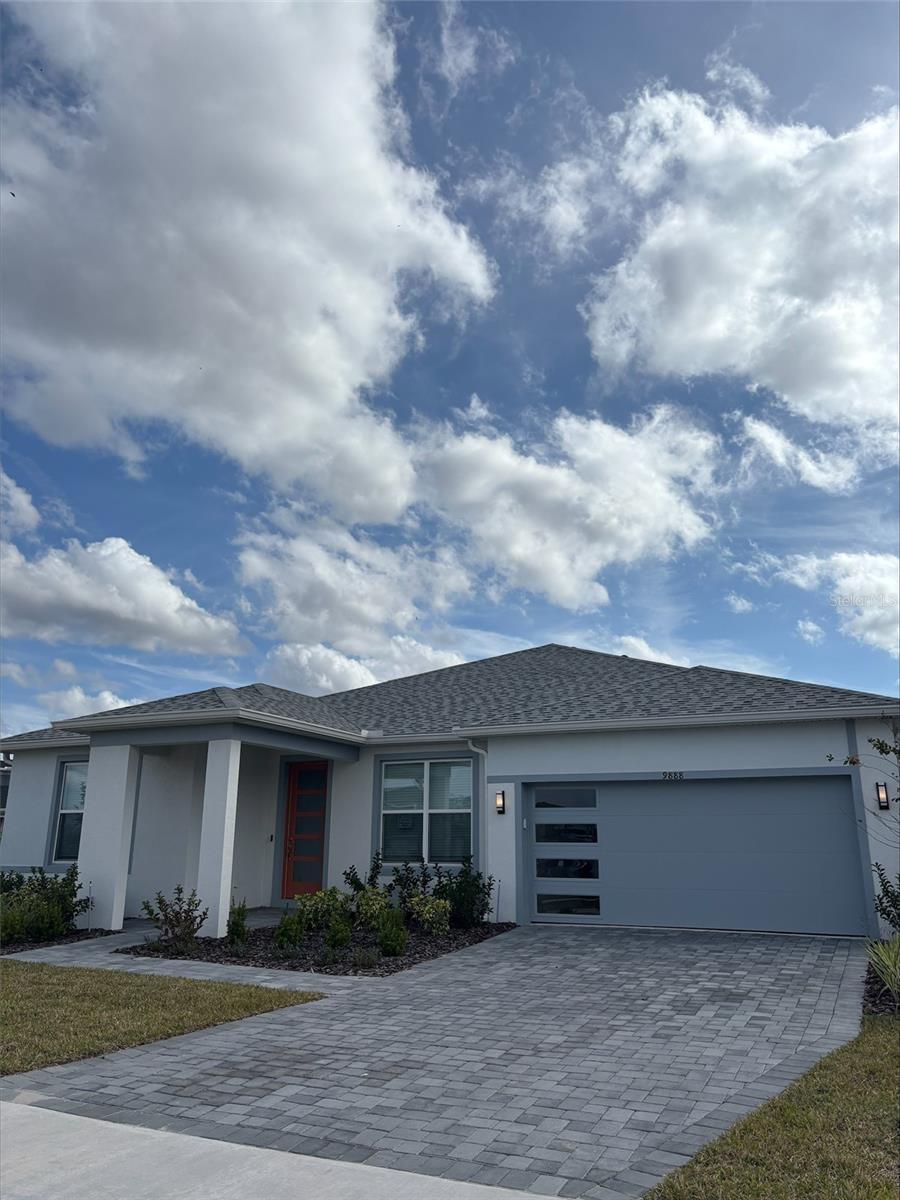 Photo of Listing #O6370533