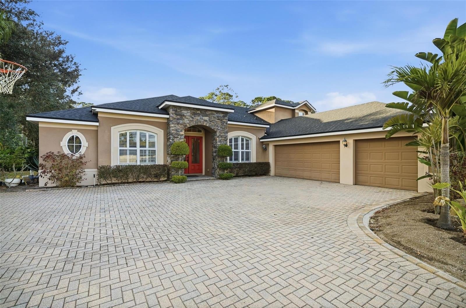 Photo of Listing #O6375924