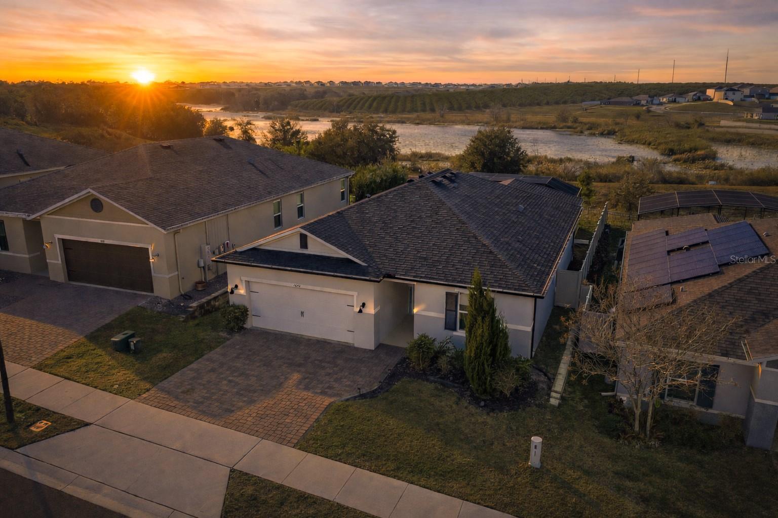 Photo of Listing #O6377638