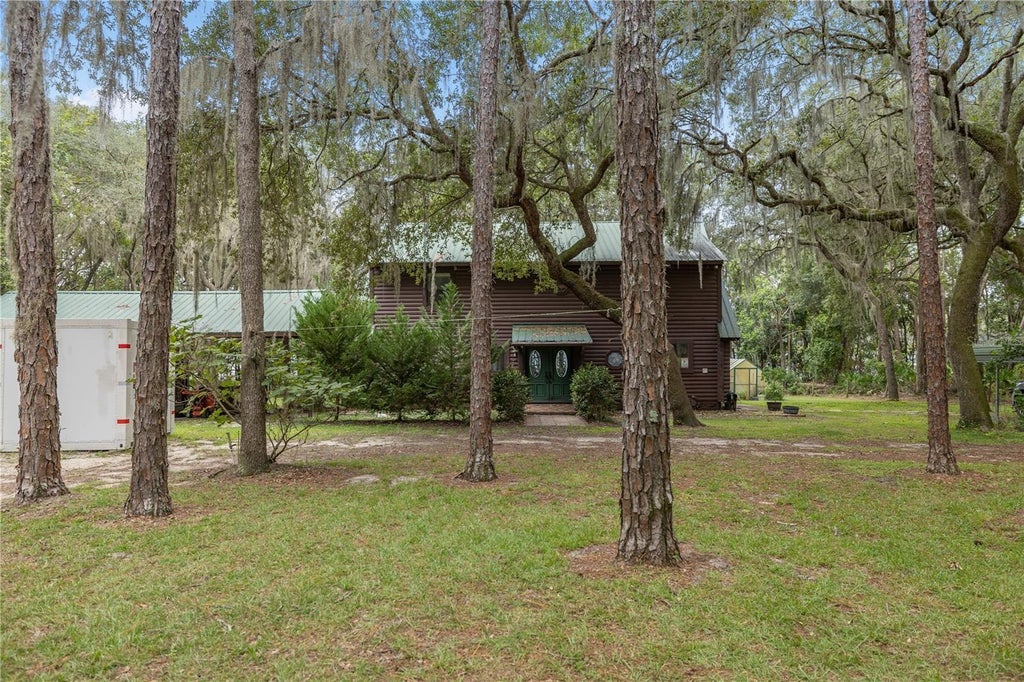 179 Arrowhead Point Road, HAWTHORNE FL HAWTHORNE Log Cabin Homes For Sale
