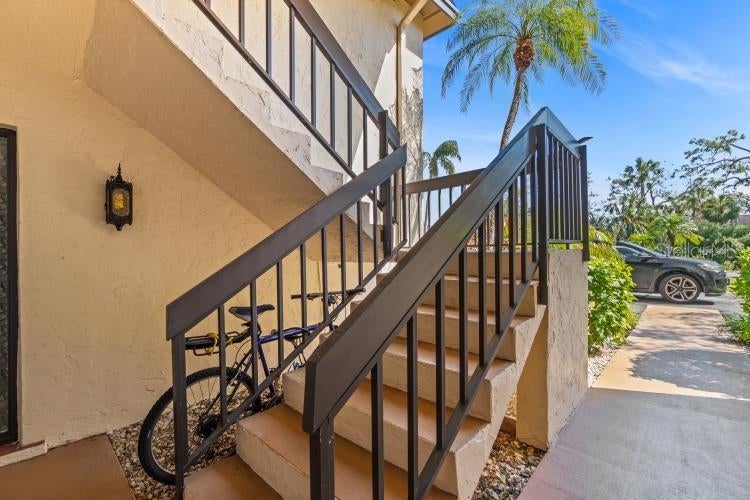 2688 Clubhouse Drive 201, SARASOTA, FL MLS® OM687921