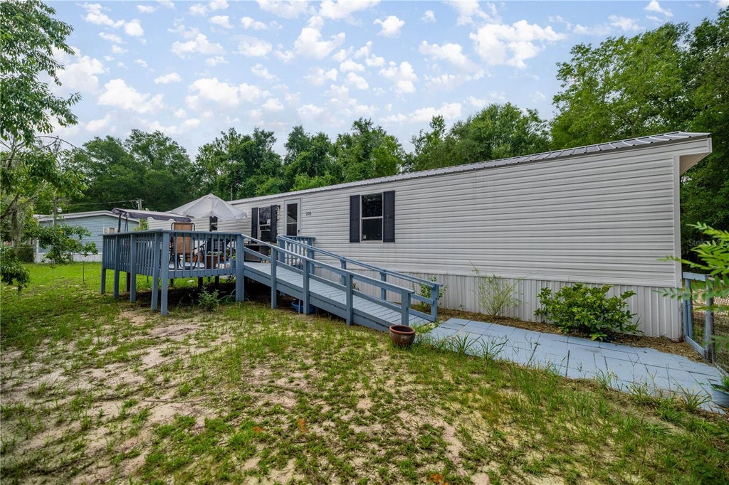 231 Lakeview Court, INTERLACHEN