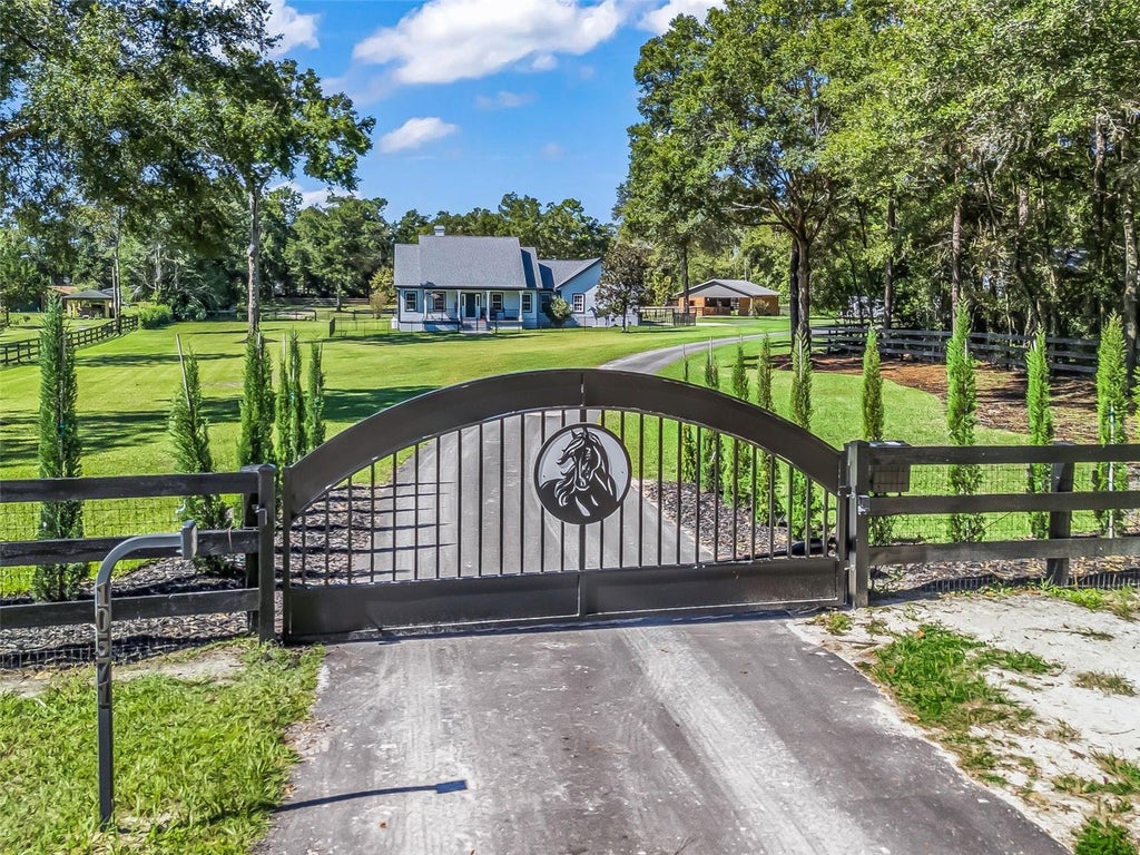 10571 Nw 8th Lane, OCALA