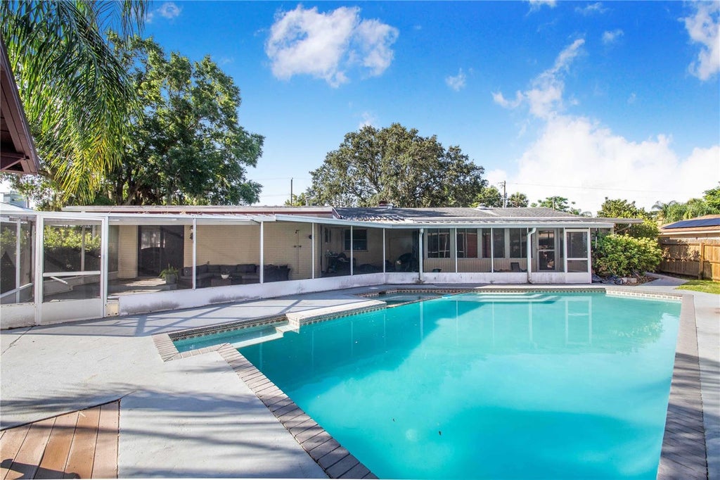 1317 Avenue A Se WINTER HAVEN - Mfrp4935343 9 40e4498cf78fdb3a058b7d9c595746c5 L 