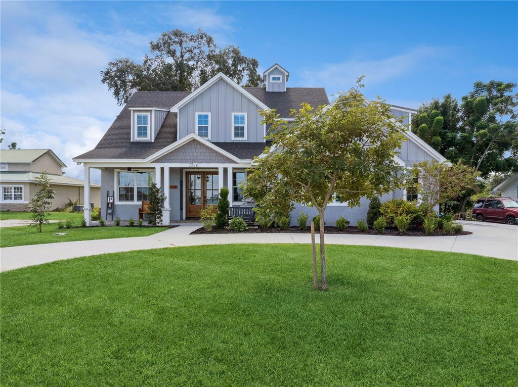 1516 South Lake Howard Drive, WINTER HAVEN