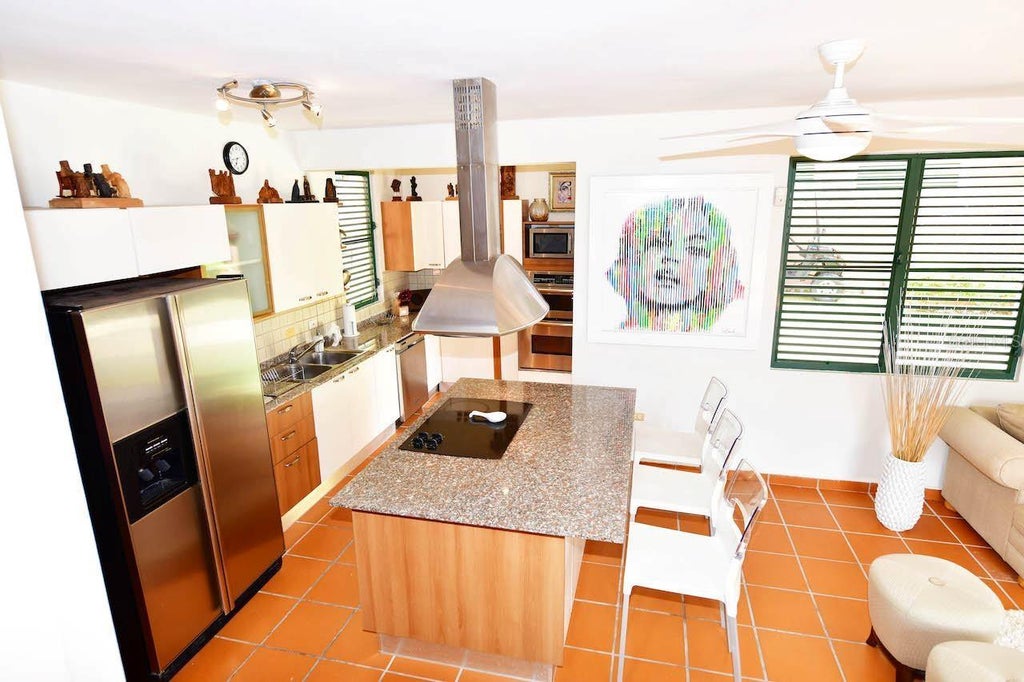 170 Harbour Drive I-4, HUMACAO