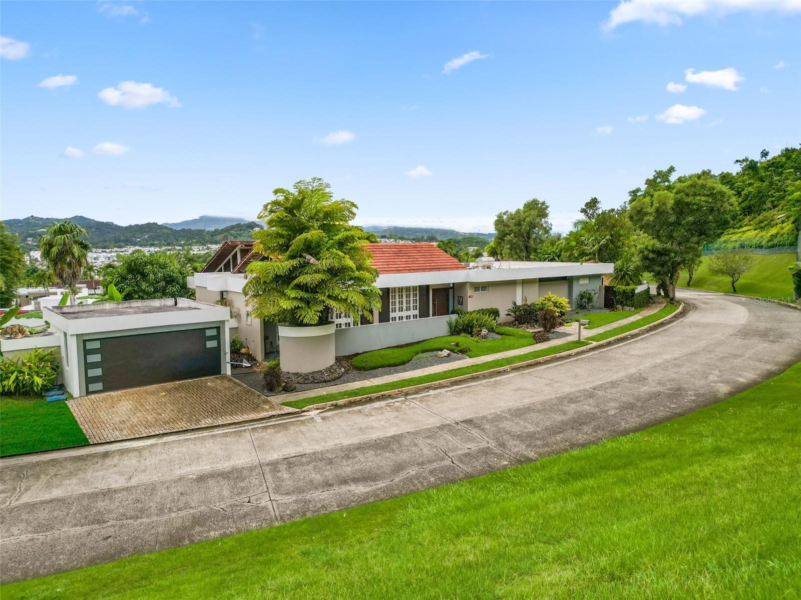 Photo of Listing #PR9116632