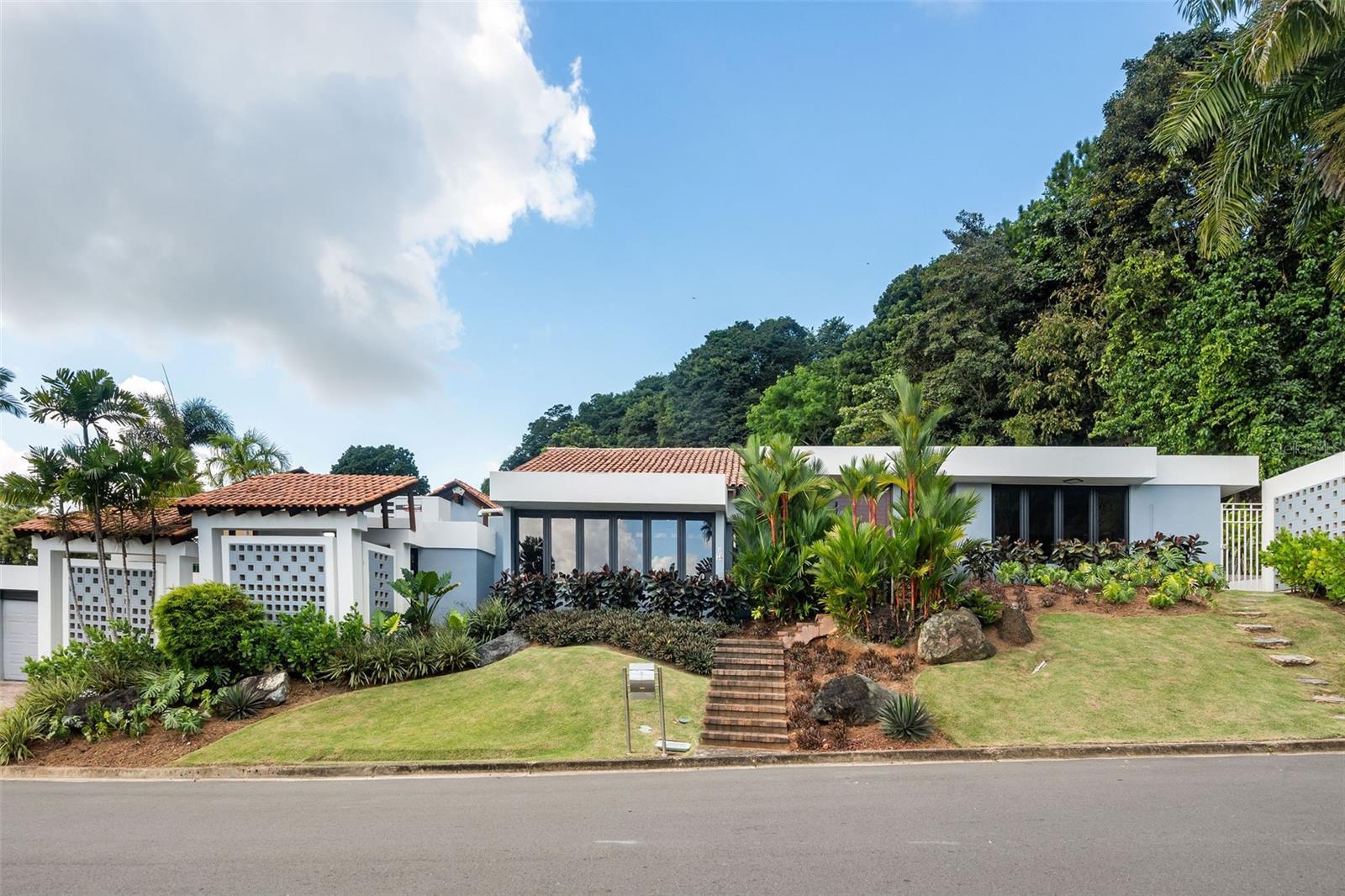 Photo of Listing #PR9117571