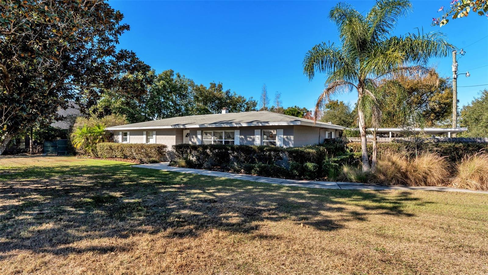 Photo of Listing #R4910068