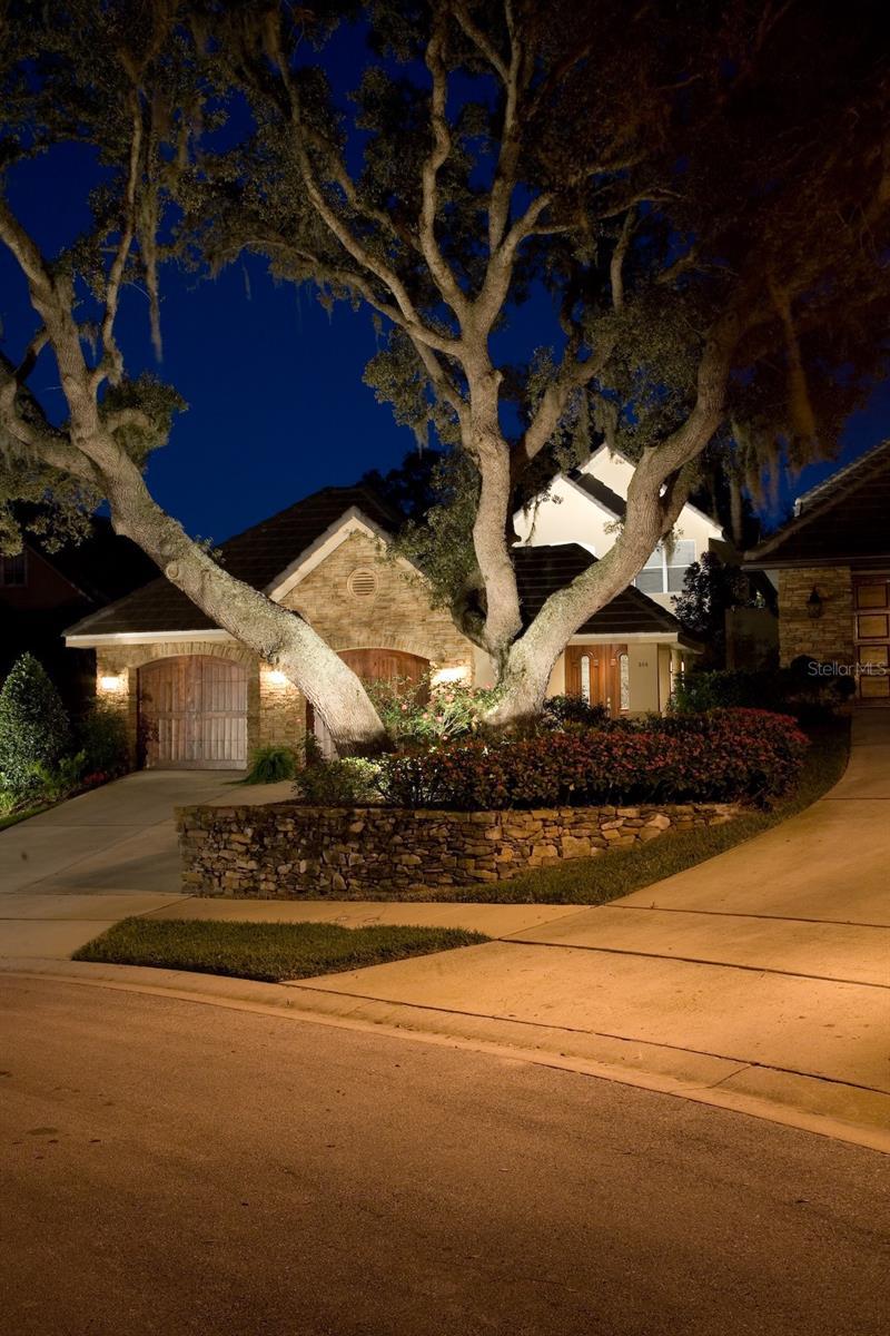 Photo of Listing #R4910219