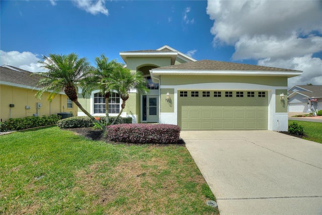 705 Ashton Dr, DAVENPORT