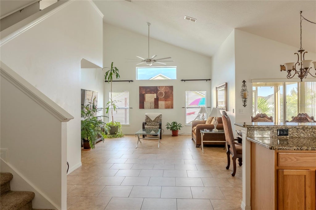 3255 Murray Hill Loop, KISSIMMEE DORAL POINTE. MLS S5099780