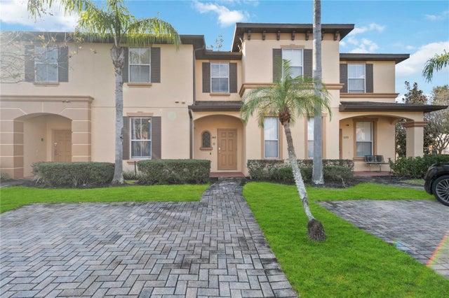 2143 Calabria Avenue, DAVENPORT