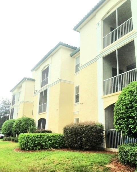 8817 Dunes Court 8-303, KISSIMMEE