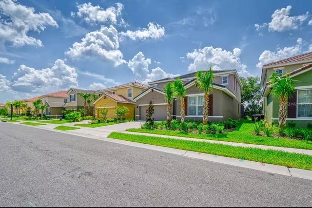 6086 Broad Oak Drive, DAVENPORT