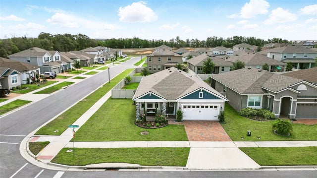 3443 Florigold Grove Street, CLERMONT