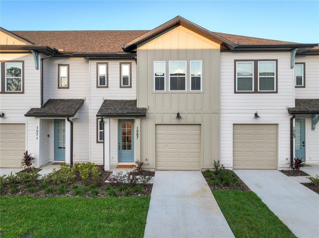 1067 Plantation Lane, DAVENPORT