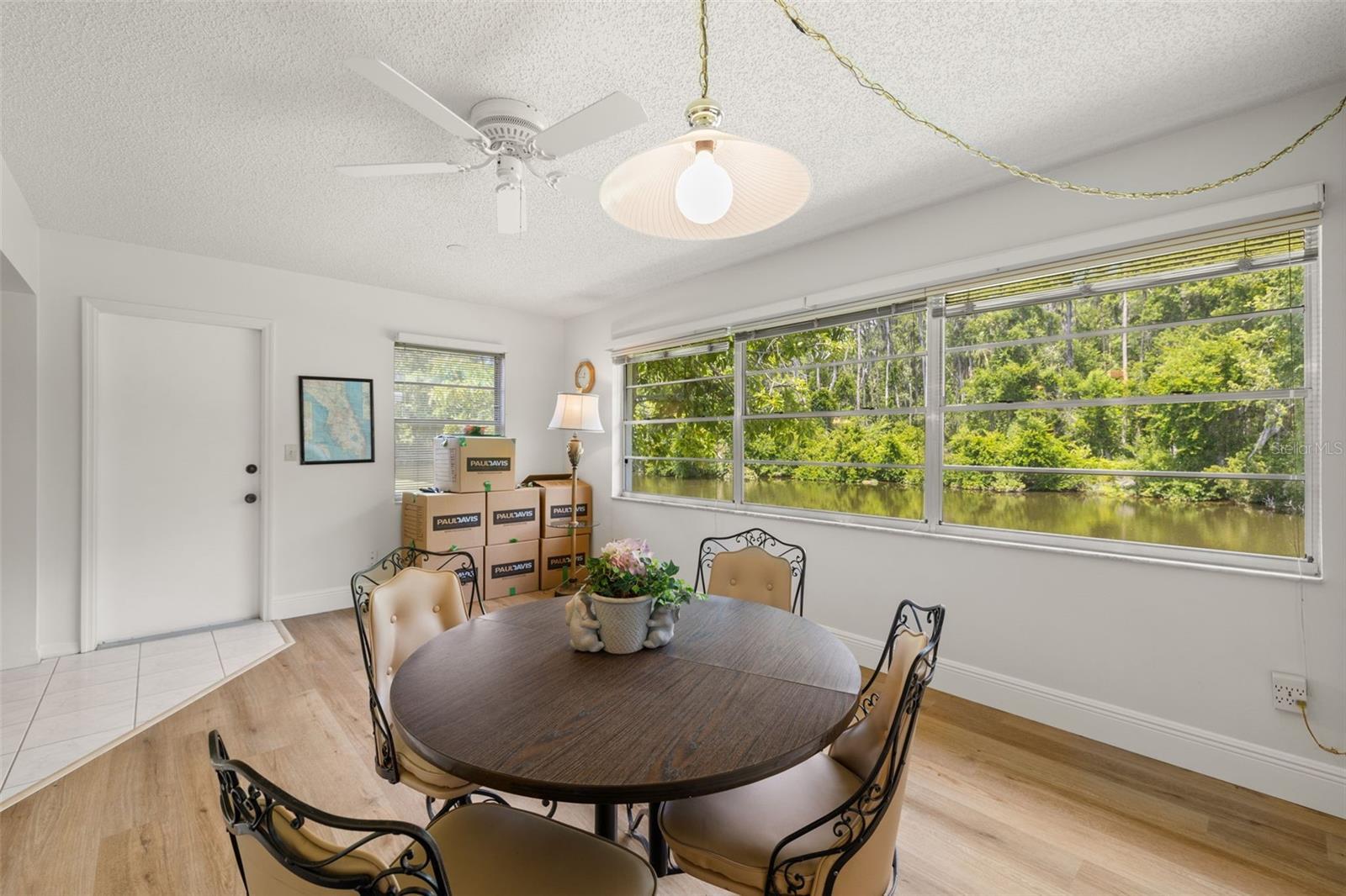 2024 Heathfield Circle 155, SUN CITY CENTER, FL 33573 T3524298 NV