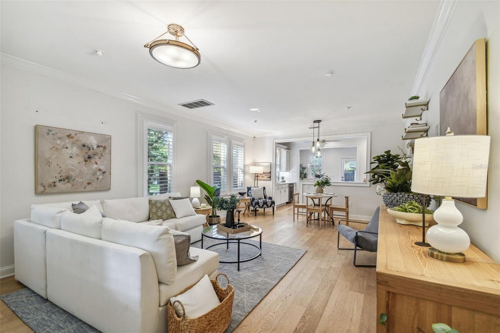 913 South Bruce Street, TAMPA Property Listing MLS® TB8312092