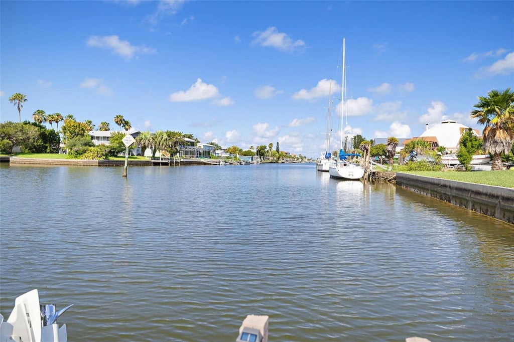 5024 Cedarbrook Lane HERNANDO - Mfrtb8355249 8 66405b6349a862d4a2aff89ea8b4e537 L