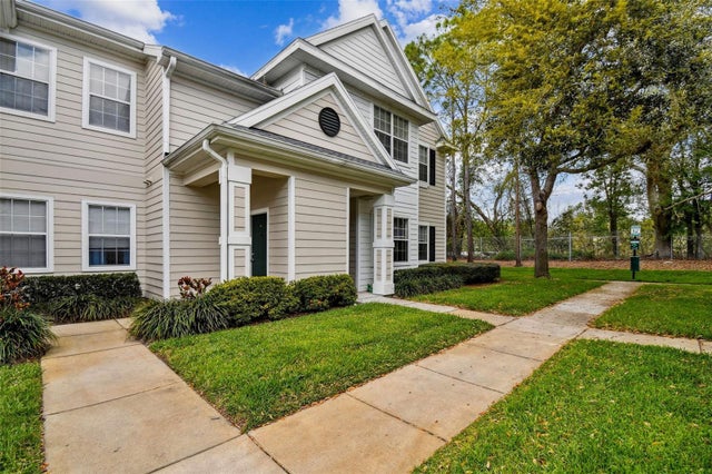 130 Southern Pecan Circle 205, WINTER GARDEN